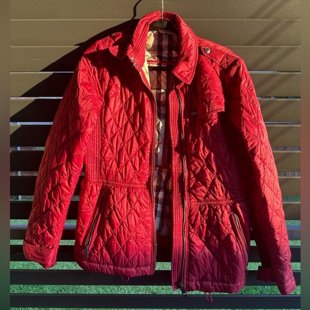 Burberry Red Quilted Jacket women’s size M - Picture 6 of 13